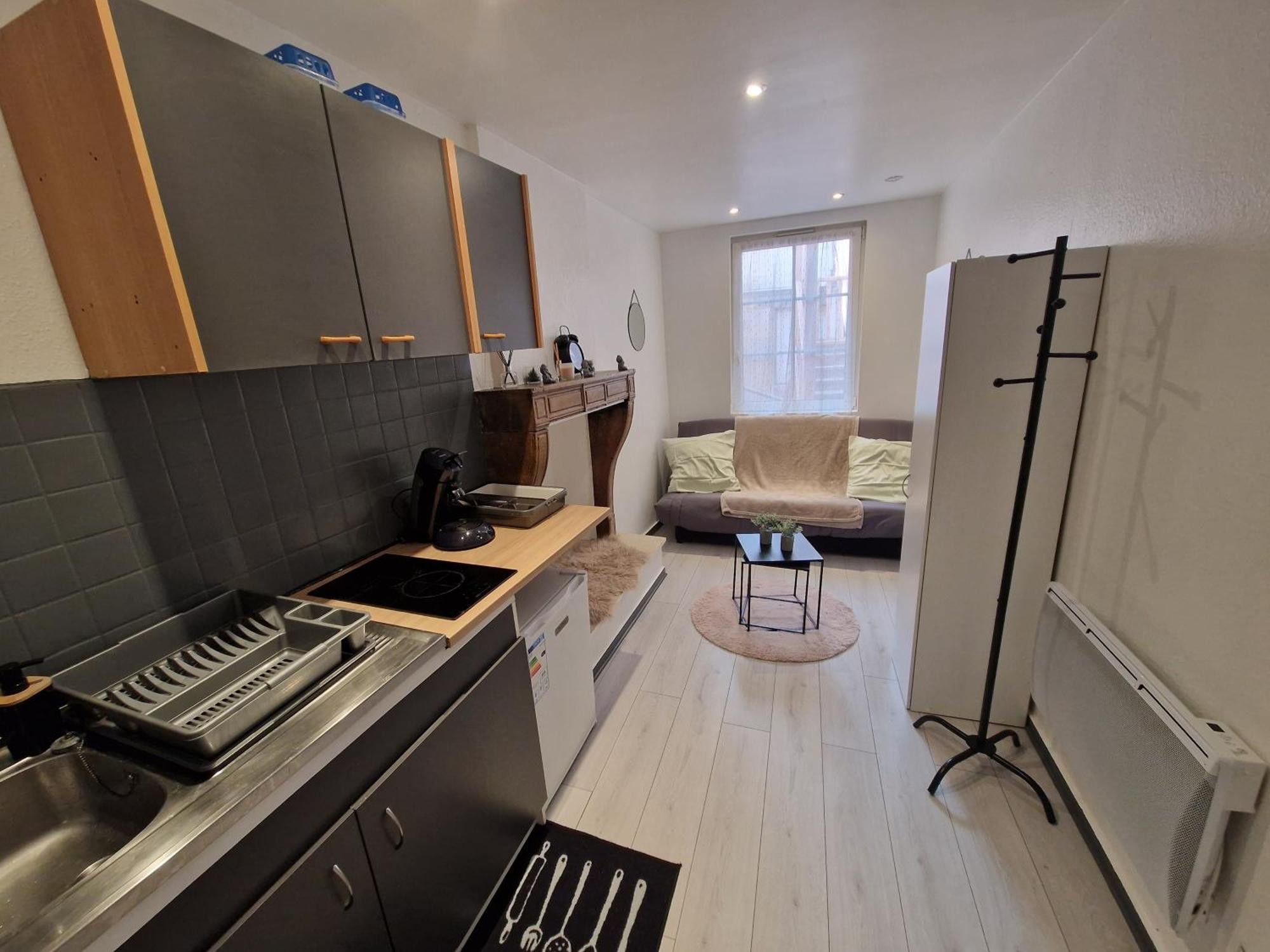 Le Cocon Apartment เบอซองซง ภายนอก รูปภาพ